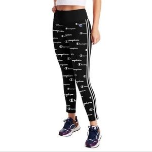 Champion Logo Black & White Cropped Leggings Size Medium